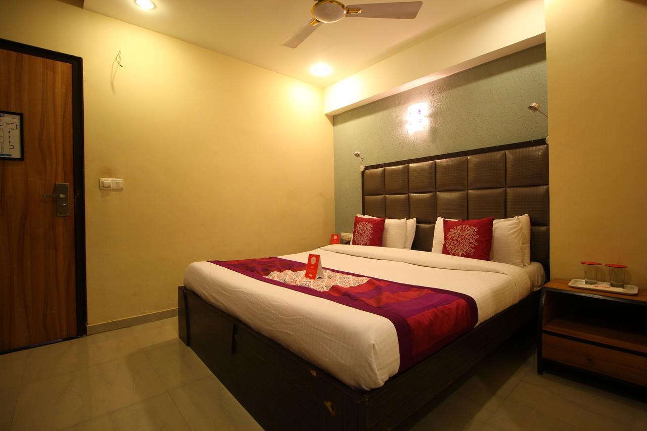 Oyo 8786 Hotel Maan Residency Ahmedabad Eksteriør billede