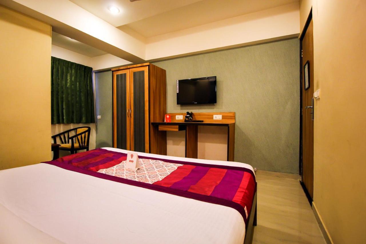 Oyo 8786 Hotel Maan Residency Ahmedabad Eksteriør billede