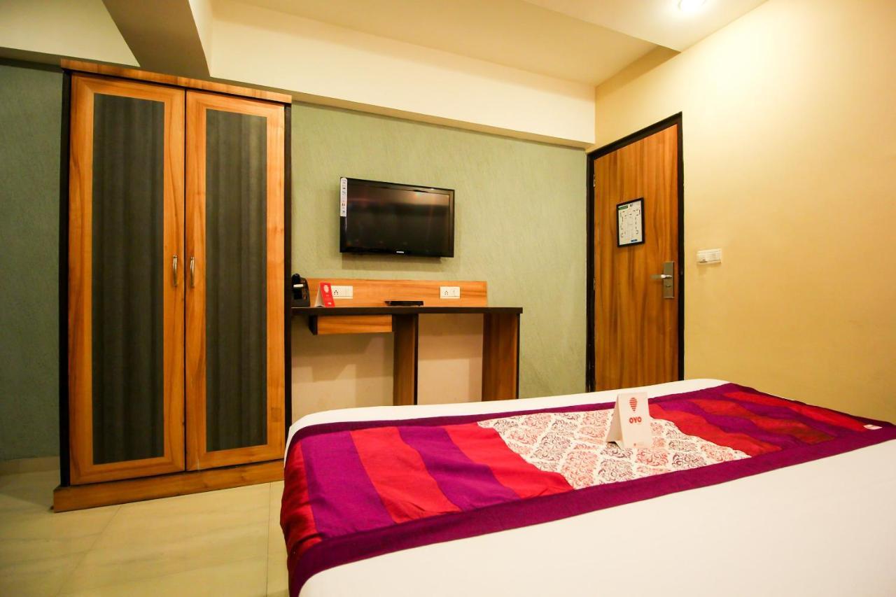 Oyo 8786 Hotel Maan Residency Ahmedabad Eksteriør billede