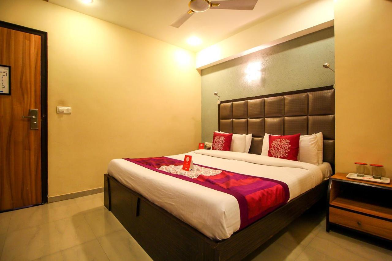 Oyo 8786 Hotel Maan Residency Ahmedabad Eksteriør billede